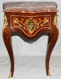 MAHOGANY COMMODE WITH MARBLE TOP H 28 L 21