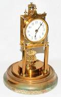 021418 BRASS AND GLASS DOME MANTLE CLOCK
