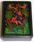 030353 RUSSIAN LACQUER BOX 1976 H 2 L 4