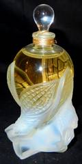 022389 LALIQUE PERFUME FLACON COLLECTION 2001