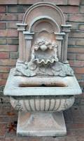 011519 CONCRETE GARDEN FOUNTAIN H 40 W 22