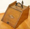 011555 ENGLISH OAK  IRON COAL SCUTTLE 19TH C H 11