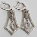 030030 18KT WHITE GOLD  DIAMOND DANGLE EARRINGS