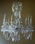 011053 CRYSTAL EIGHTLIGHT CHANDELIER H 42 DIA 36