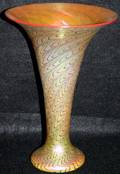 060156 ART GLASS TRUMPET VASE H 11 DIA 7