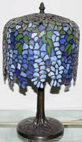 051236 TIFFANY STYLE WISTERIA LAMP H 19 DIA 10 14