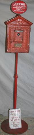 050119 GAMEVILLE CO FIRE ALARM BOX ON PEDESTAL C1930