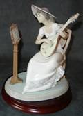 061269 LLADRO PORCELAIN FIGURE SWEET SONG H 8 14