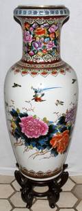 071278 CHINESE PORCELAIN PALACE URN H 37 DIA 14