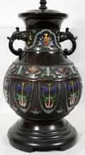 062286 CHINESE CHAMPLEV URN TABLE LAMP H 14 BASE