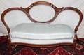 061328 VICTORIAN WALNUT MEDALLIONBACK SETTEE C 1870