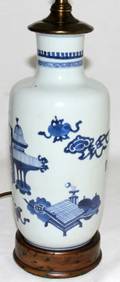 052324 CHINESE CANTON BLUE  WHITE PORCELAIN VASELAMP