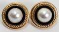 042433 MOBE PEARL AND 14KT GOLD EARRINGS