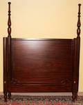 042404 MAHOGANY KING SIZE POSTER BED H 67 W 89
