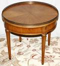 082382 HENREDON WALNUT PARLOR TABLE MID 20TH C H 23