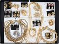 060420 TRIFARI COSTUME JEWELRY 30 PCS