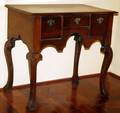 090036 18TH C QUEEN ANNE CARVED WALNUT LOWBOY H 30