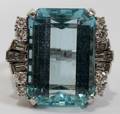 102081 117 CT EMERALD CUT AQUAMARINE PLATINUM RING