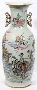 110118 CHINESE PORCELAIN VASE H 23 DIA 9