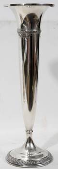 101265 MATTHEWS CO STERLING VASE H 14 WEIGHTED