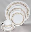 101412 ROYAL WORCESTER RHYTHM DINNER SERVICE 79