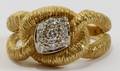 122356 18 KT YELLOW GOLD AND DIAMOND RING