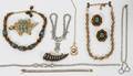 010386 COSTUME JEWELRY COLLECTION TEN PIECES