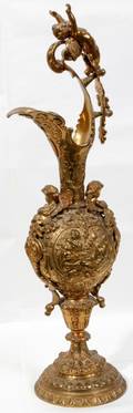 100352 ITALIAN EWER GOLD BRONZE CLASSICAL CUPIDS