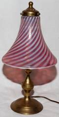 101546 CRANBERRY OPALESCENT GLASS  BRASS LAMP H 15
