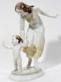 011530 HUTSCHENREUTHER PORCELAIN MOTHER AND CHILD
