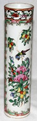 121574 CHINESE ROSE MEDALLION PORCELAIN BRUSH JAR