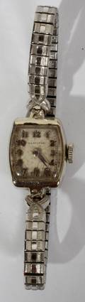 111562 HAMILTON 14KT GOLD WRIST WATCH CIRCA 1940