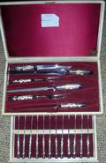 121606 STEAK KNIVES  CARVING SET 18 PIECES