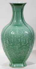 120060 CHINESE PORCELAIN VASE H 11 DIA 6