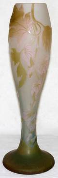 111004 GALLE CAMEO GLASS BLEEDING HEART VASE H 13 12