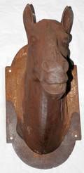 040073 IRON SCULPTURE HORSE HEAD WALL MOUNT IN RELIEF