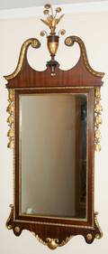 030085 FEDERAL STYLE MAHOGANY  GILT WOOD MIRROR H 54