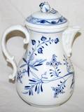 031120 MEISSEN BLUE FLORAL PORCELAIN COFFEE POT