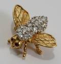 011160 18KT GOLD  DIAMOND BROOCH