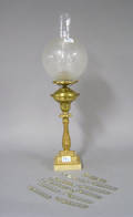 Gilt bronze fluid lamp