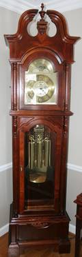 031171 RIDGEWAY MAHOGANY GRANDFATHER CLOCK H 90