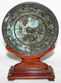 051290 CHINESE BRONZE MIRROR DIA 5 ON A WOOD STAND
