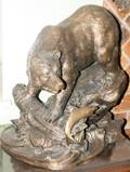 050151 BRONZE BEAR ON ROCK WITH FISH 22 X 22