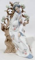 040221 LLADRO PORCELAIN GEISHA GIRL FIGURE H 10 12