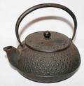 051322 JAPANESE ANTIQUE IRON TEAPOT H 6