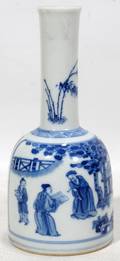 042241 CHINESE PORCELAIN STICK NECK VASE H 6