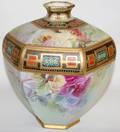 041395 NIPPON PORCELAIN VASE EARLY 20TH C H 9 W 8