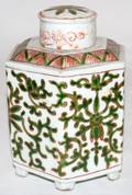 030467 CHINESE PORCELAIN COVERED TEA CADDY H 5