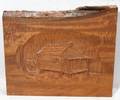 040535 JB CARVED WOOD PLAQUE OF LOG CABIN 1981