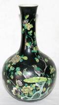 051054 CHINESE FAMILLE NOIR VASE LATE 19TH C H 9